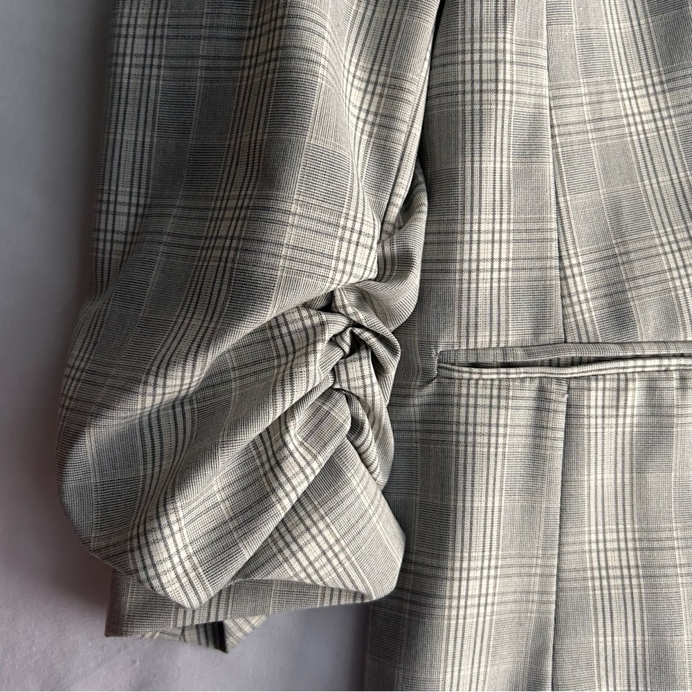 H&M Plaid Women Blazer with Ruched Sleeves - Picture 2 of 5